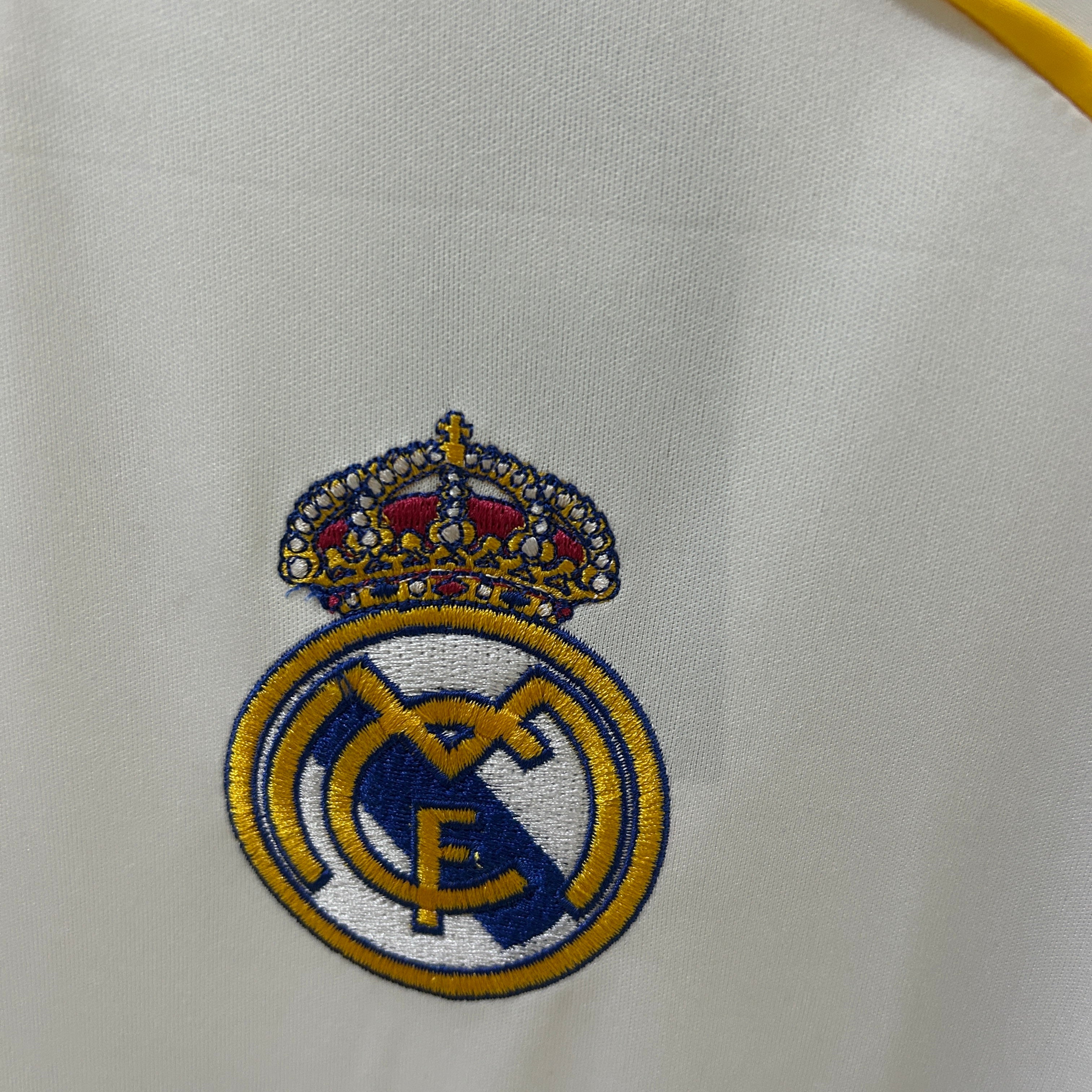 Real Madrid home 25/26