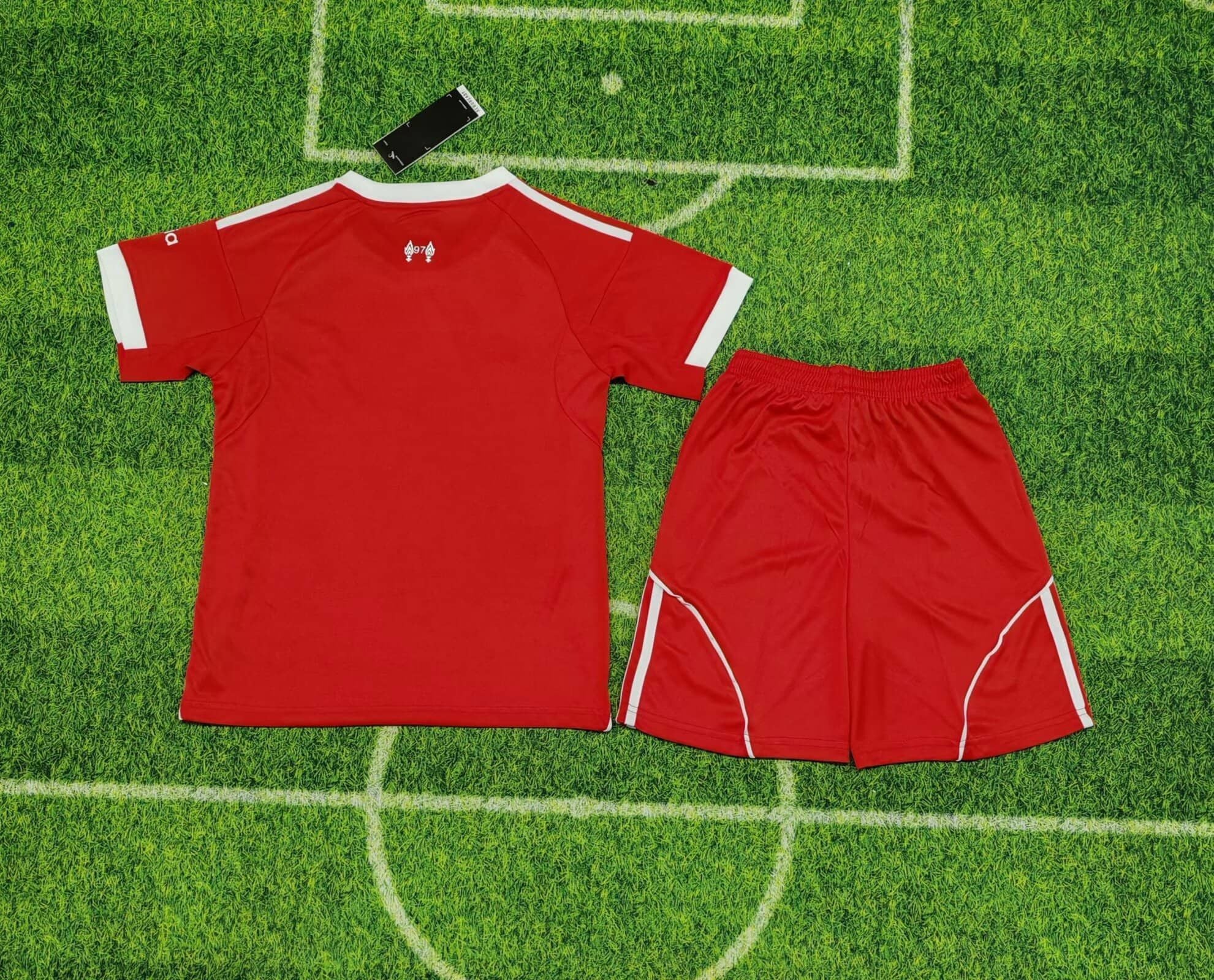 Liverpool home tenue kids 25/26