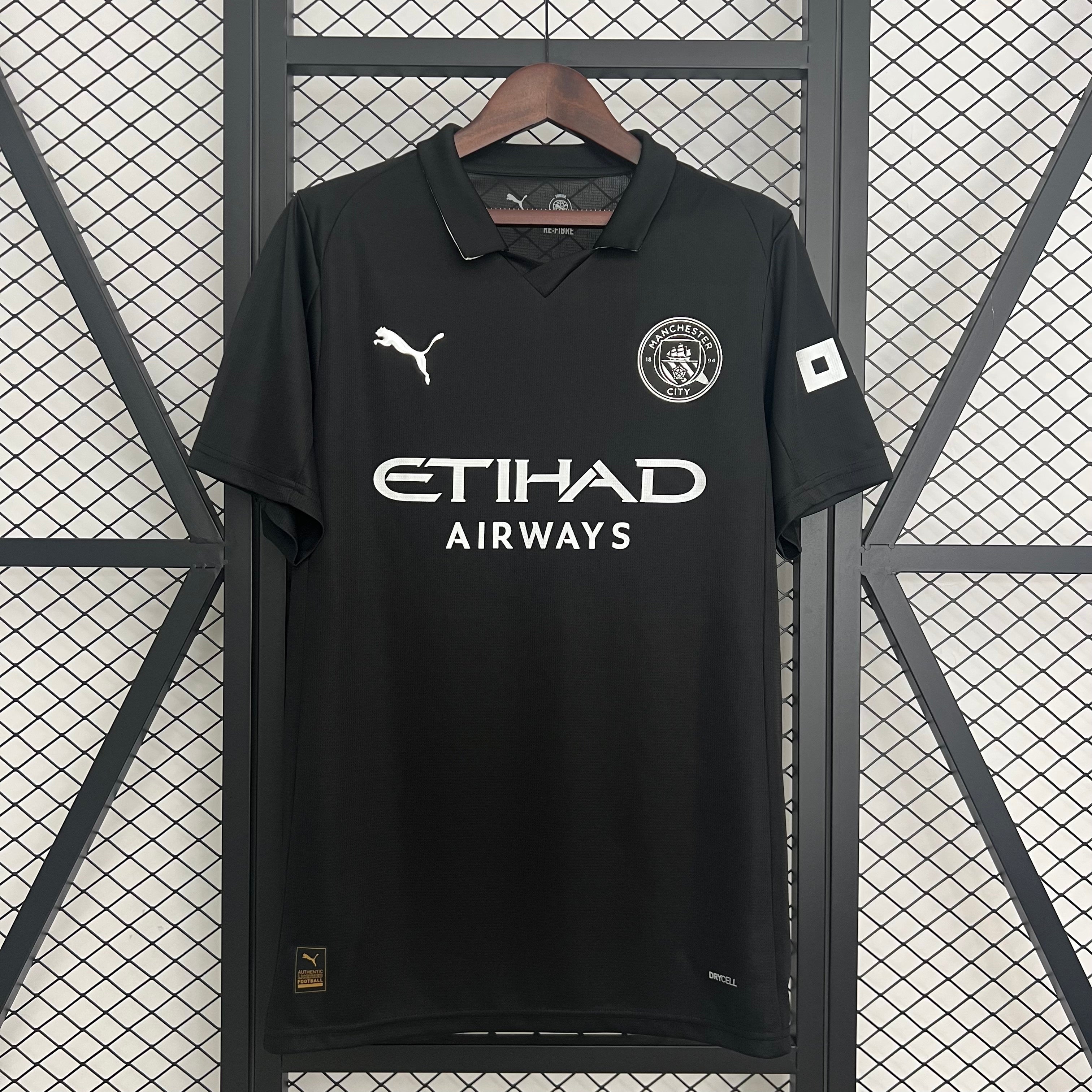 Manchester city away 25/26