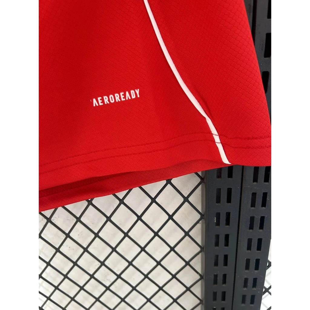 Liverpool home 25/26