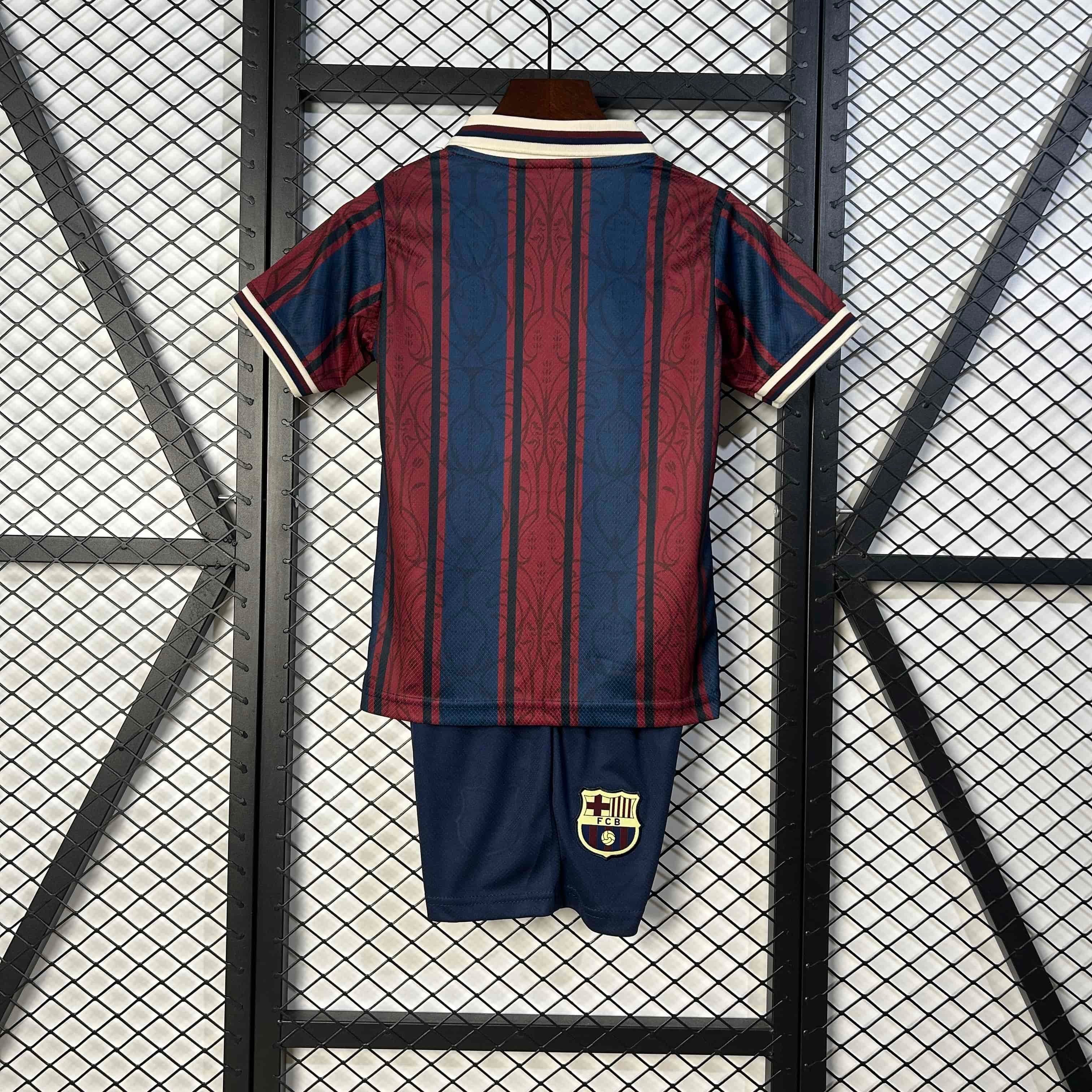 Barcelona special 125th anniversary tenue Retro