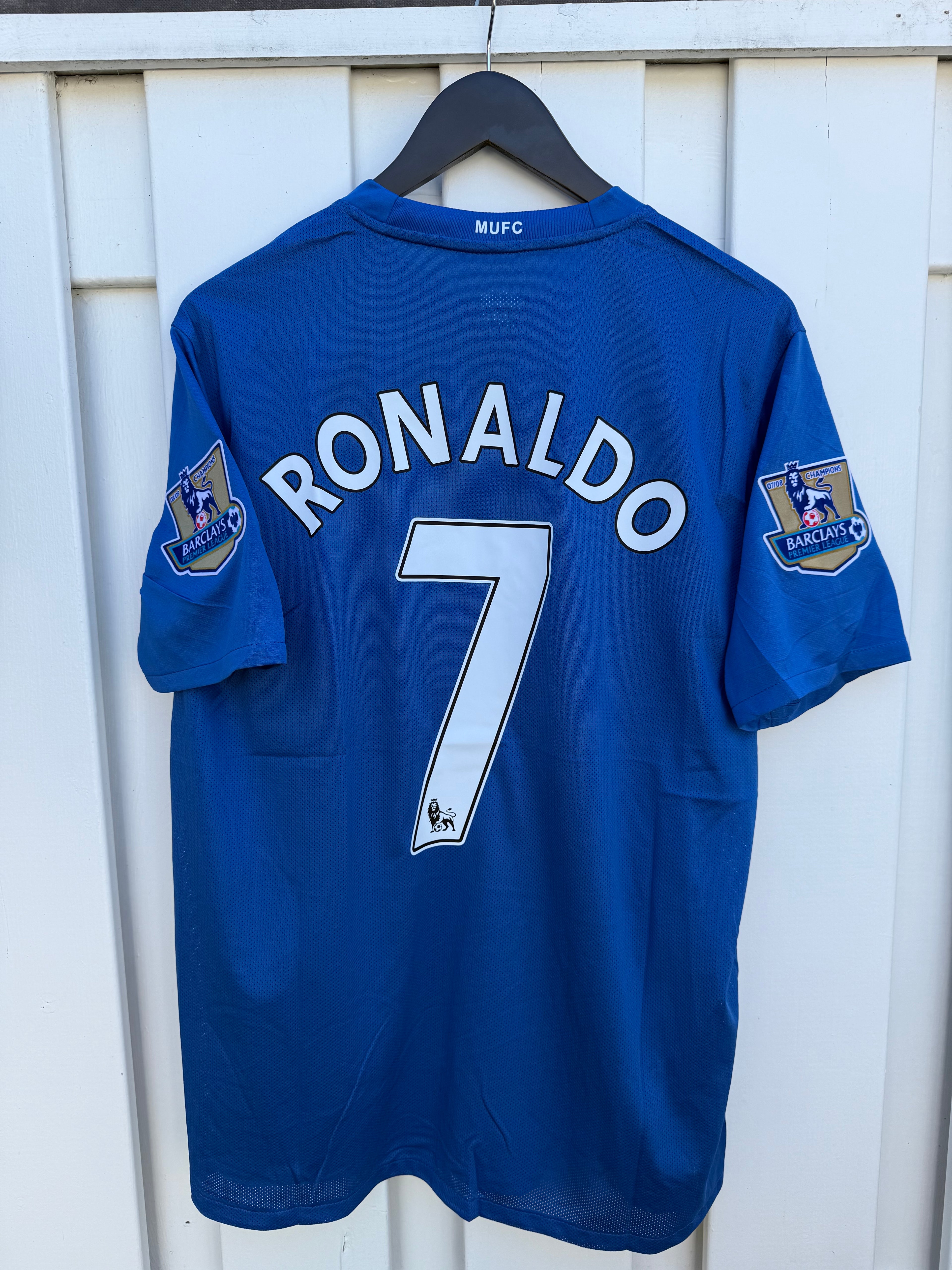 Manchester united Retro 07/08 blue