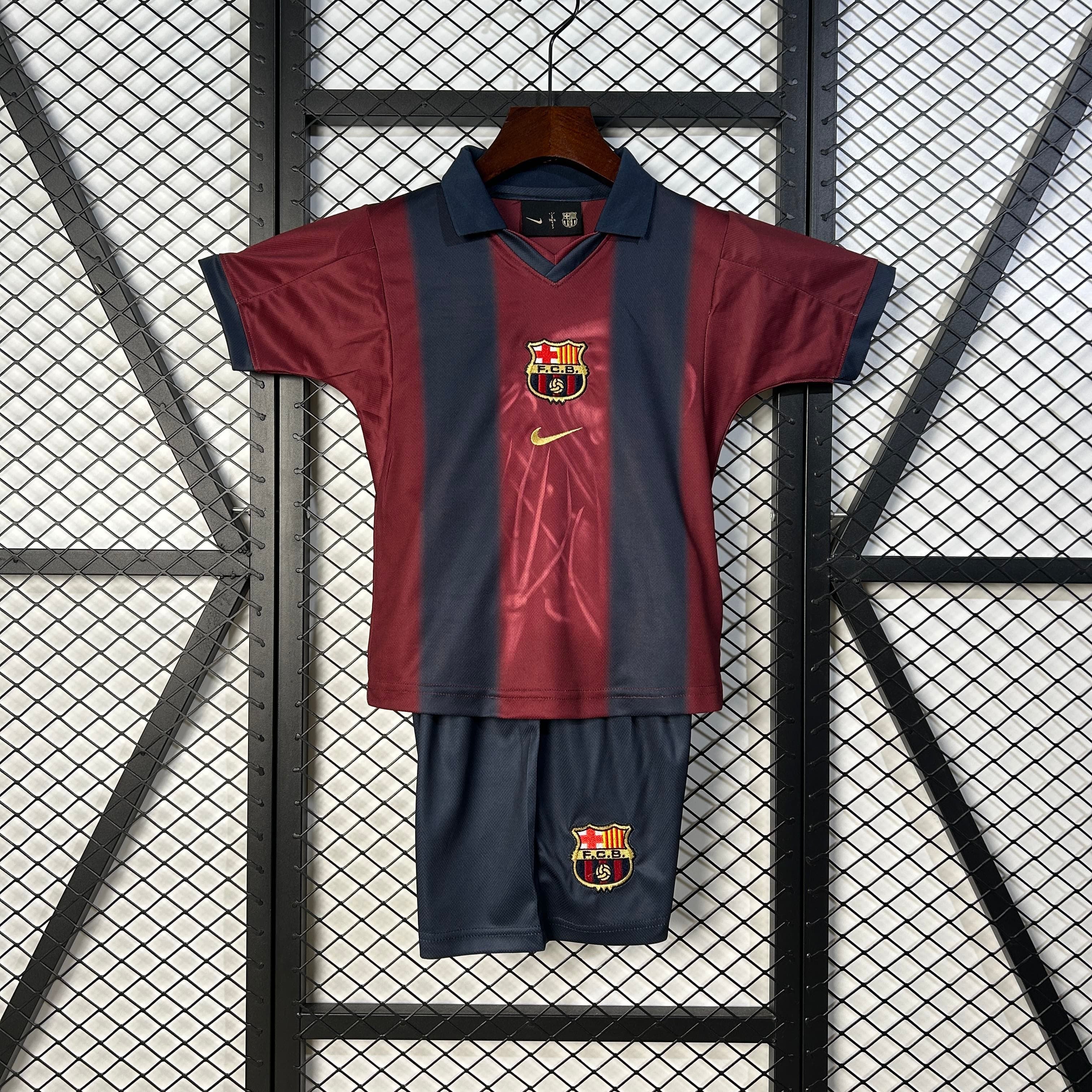Barcelona special Edition tenue Retro Kids