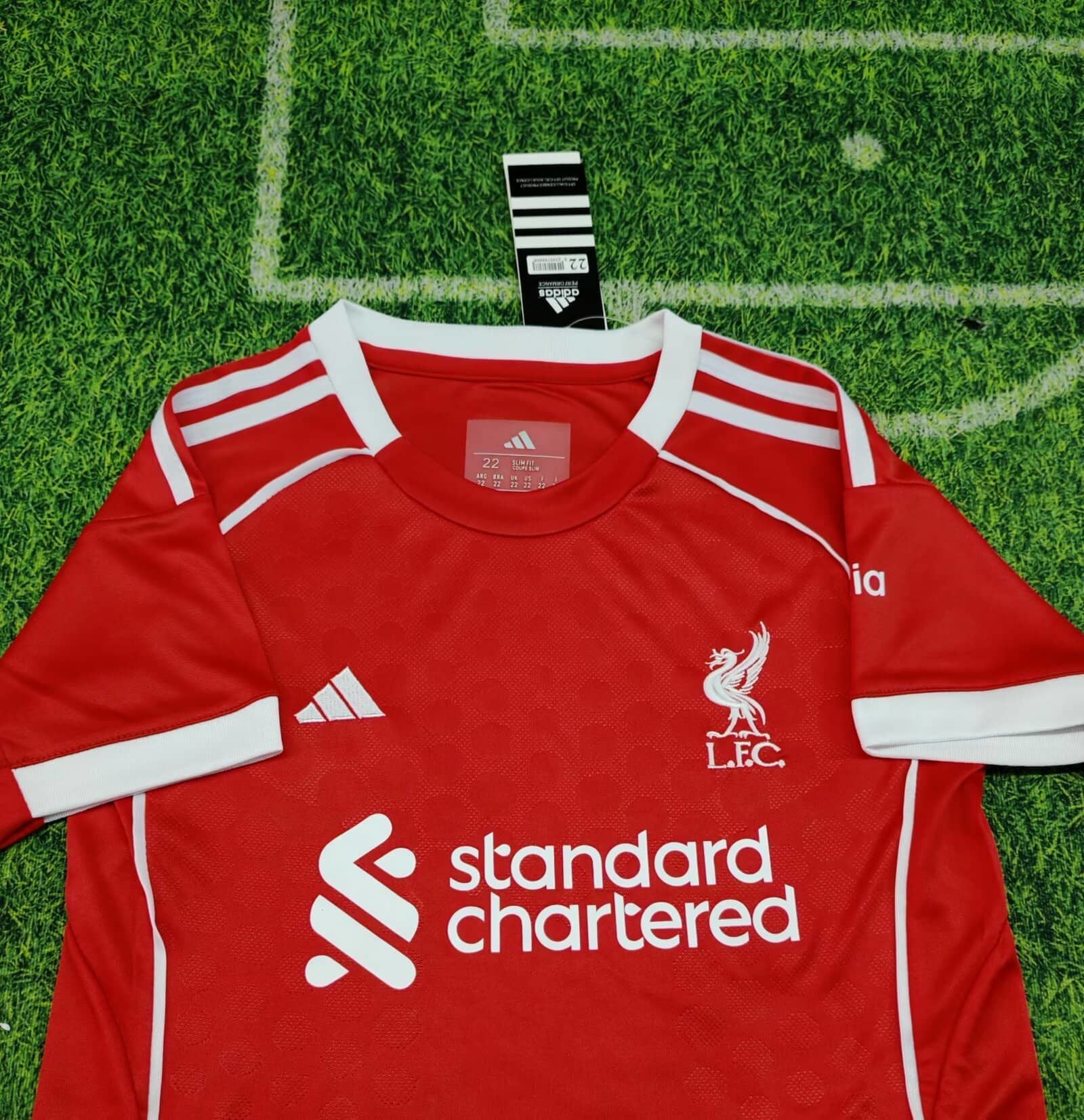 Liverpool home tenue kids 25/26