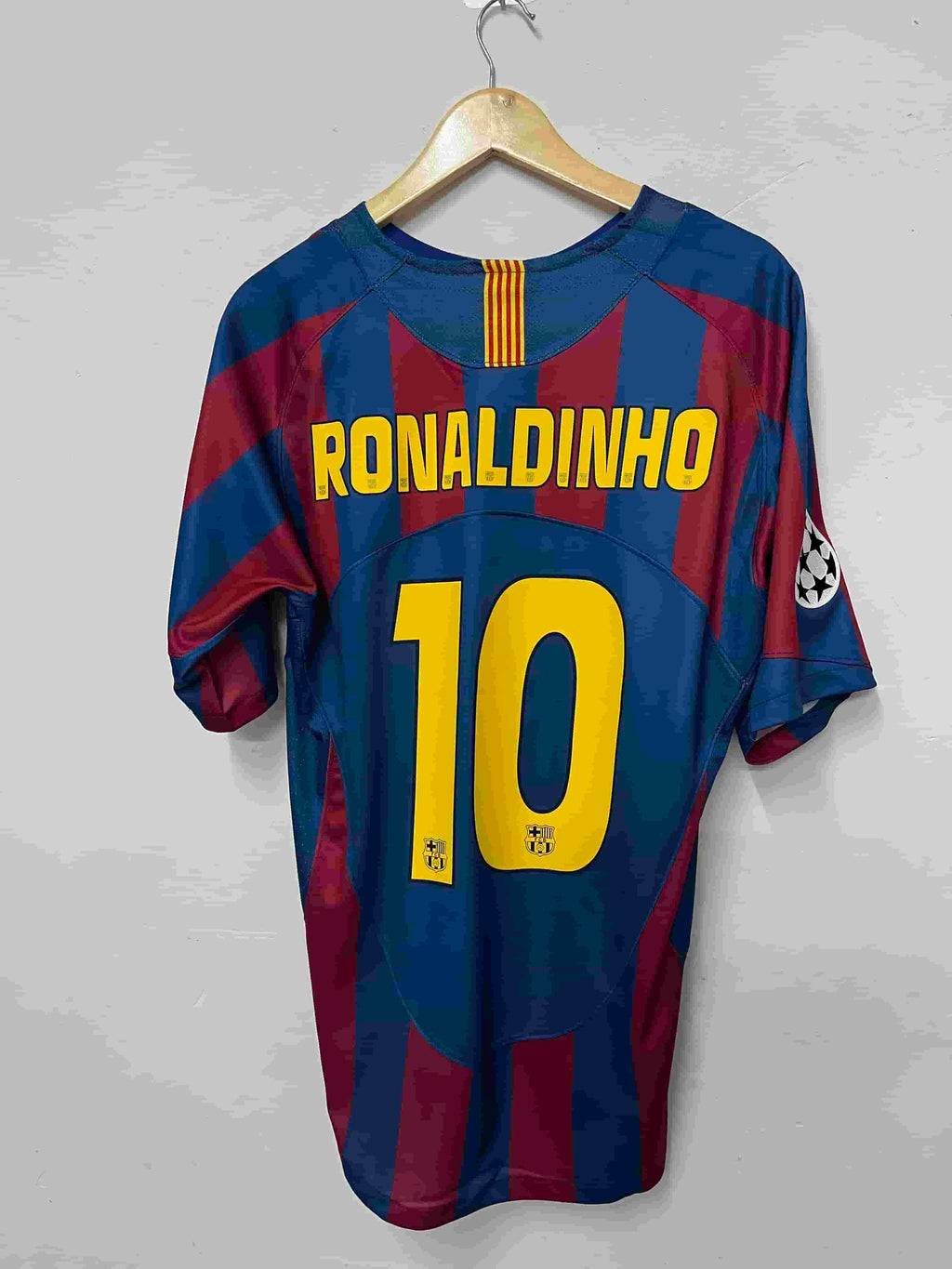 Barcelona 05/06 home jersey