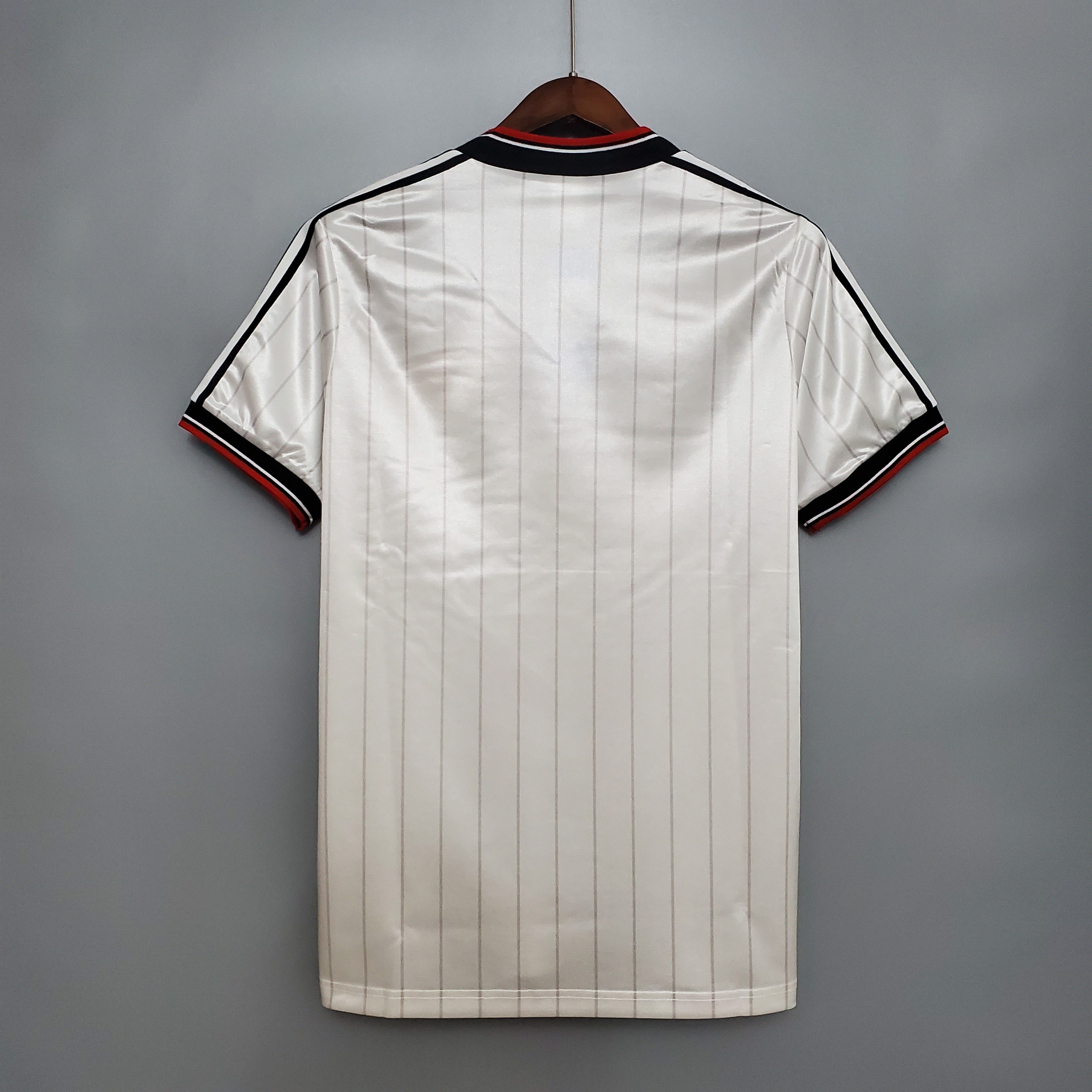Manchester united Retro 82/83