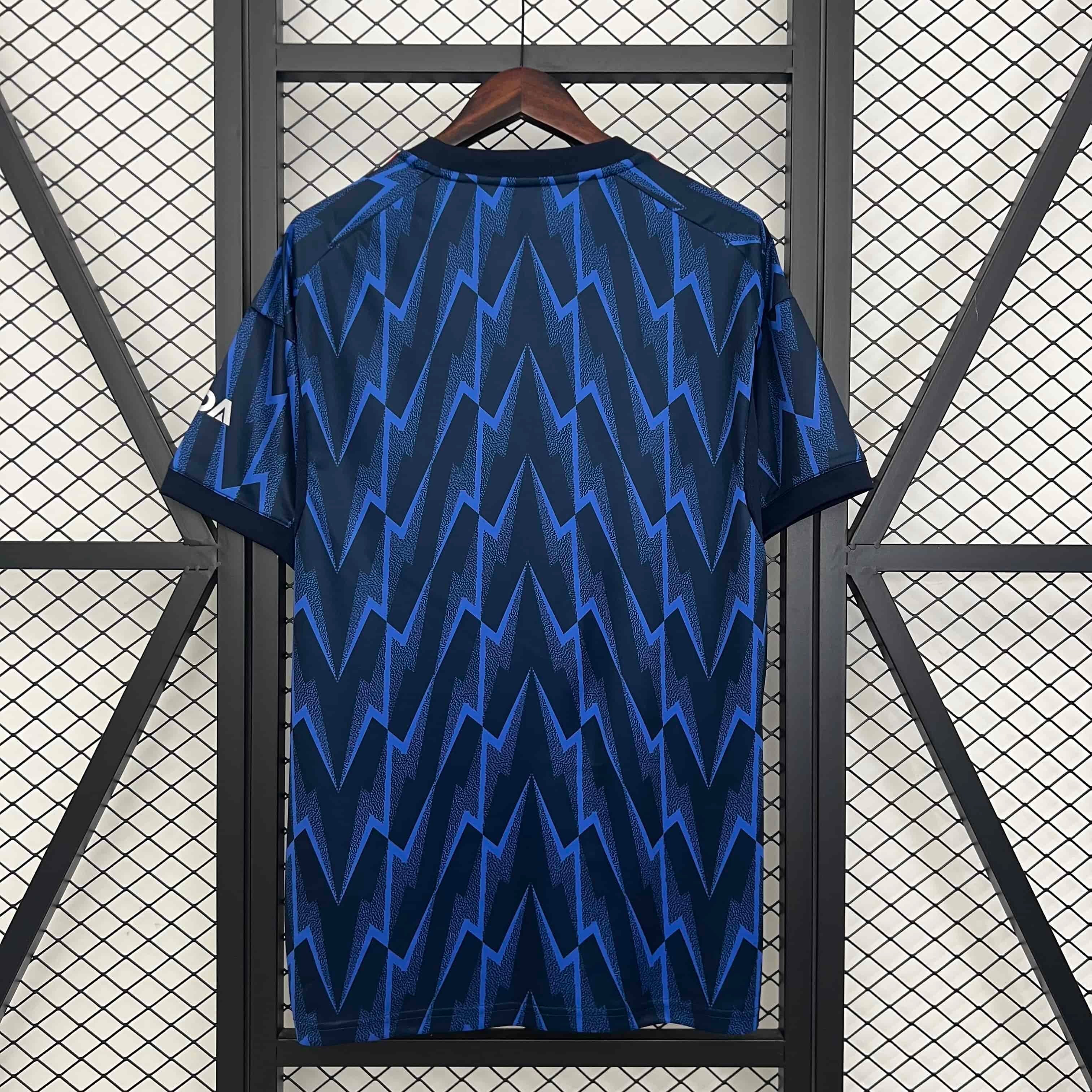 Arsenal 25/26 away jersey
