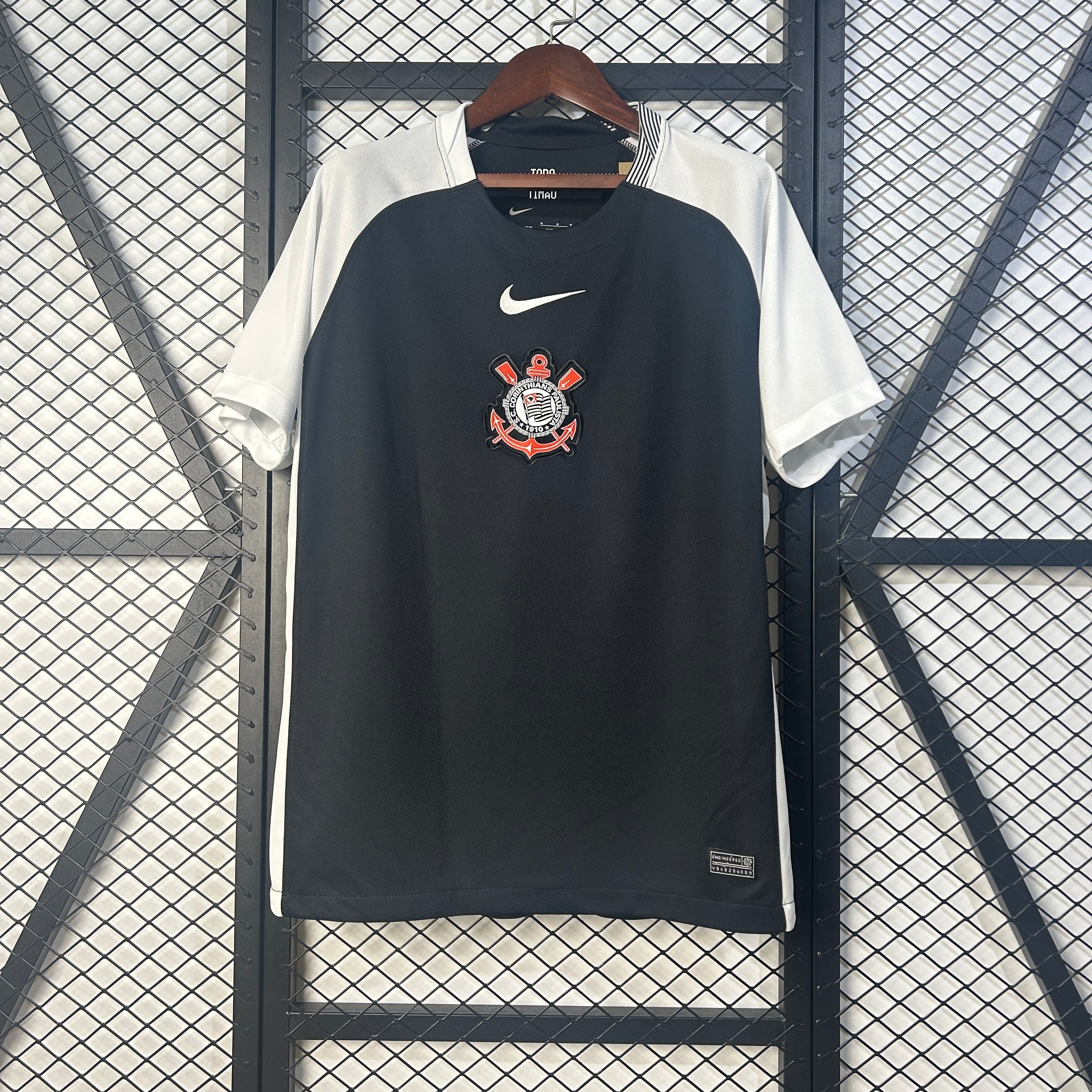 Corinthians away 25/26