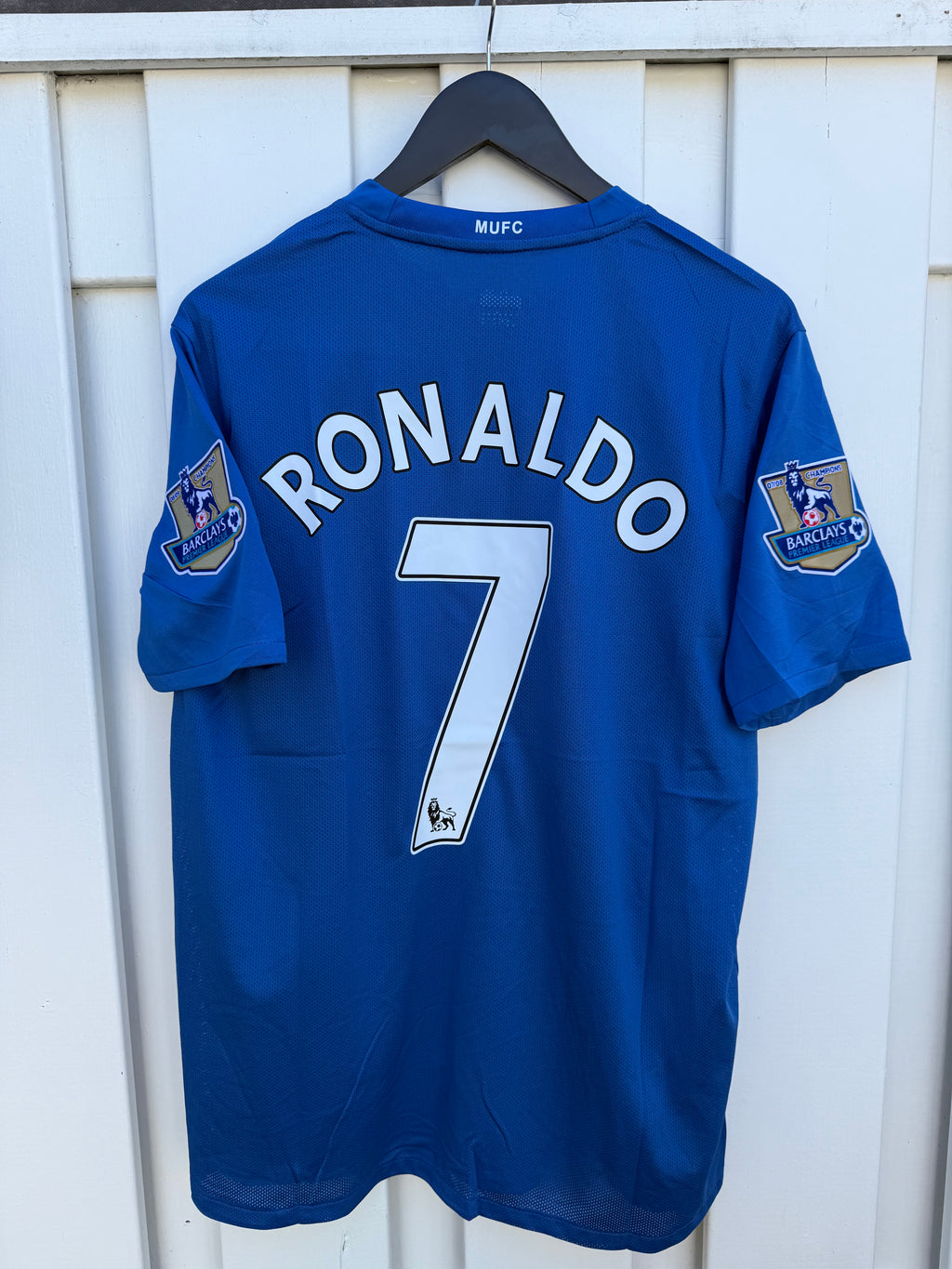 Manchester united Retro 07/08 blue