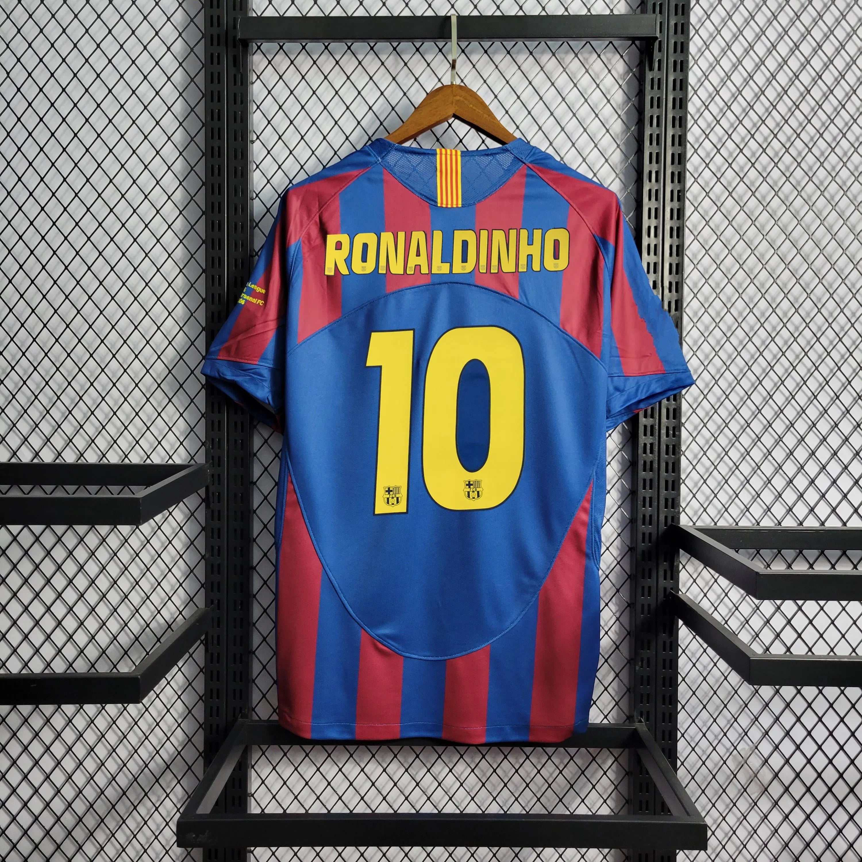 Barcelona 05/06 home jersey